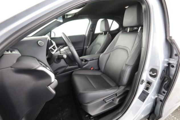 LEXUS UX UX Hybrid Design rif. 23717185 - Foto 2
