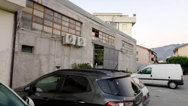 Capannone artigianale in vendita a Avenza - Carrara 80 mq Rif: 1377925