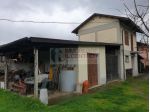 Casa indipendente con cantine, fienile e terreno