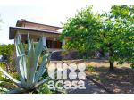 Villa con ampio giardino in zona silenziosa