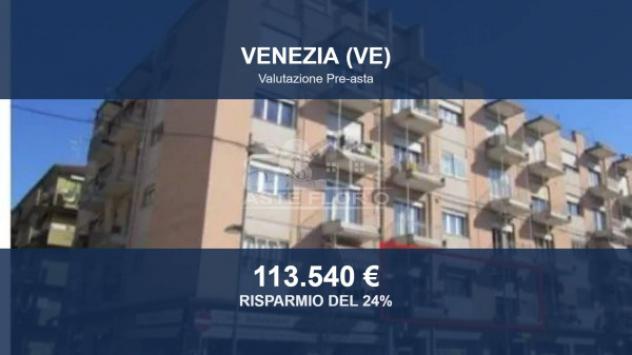 Immobile in asta di 97 m² con più di 5 locali e box auto in vendita a Venezia