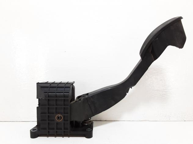 PEDALE ACCELERATORE FIAT 500 Serie 169 A1.000 (0714)