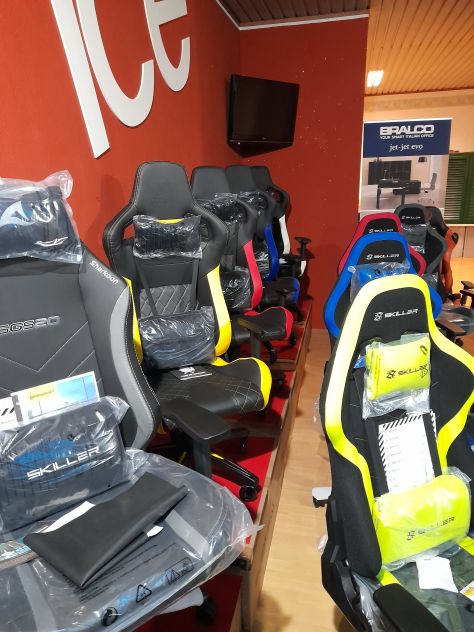 SEDIE & POLTRONE GAMING SHOWROOM TAGLIABUE OFFICE - Foto 6