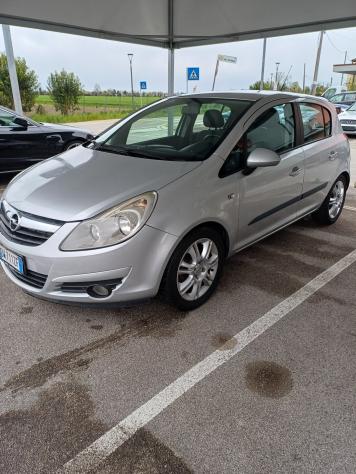 Opel Corsa 1.2 5 porte Easytronic Cosmo adatta a neopatentati - Foto 3