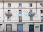 IL NEGOZIO FRONTE STRADA