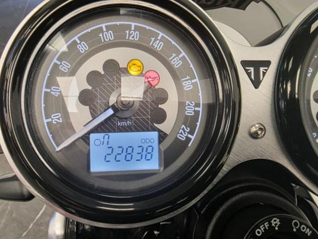 TRIUMPH Speed Twin 1200 rif. 24054515 - Foto 8