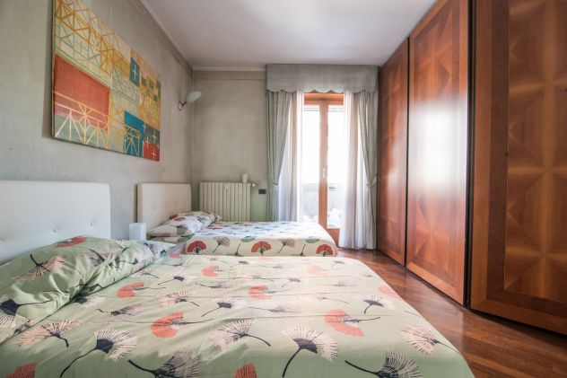 POSTO LETTO IN STANZA CONDIVISA CON BAGNO PRIVATO (SOLO RAGAZZE) - Foto 2