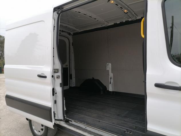 Ford Transit 330 2.0 tdci MHEV 130cv trend L2H2 E6.2 - Foto 8