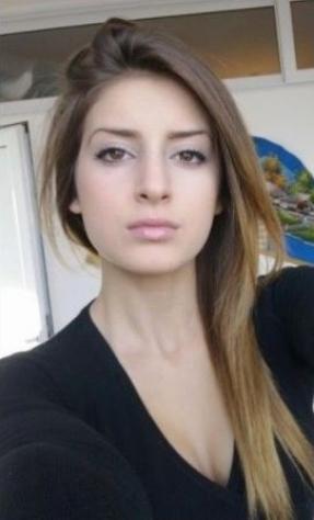 cristy_23: alta 164cm, 51kg, cerco uomo vicino Tel: