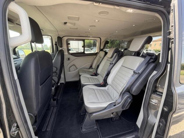 Ford Tourneo Custom 310 2.0 TDCi 170CV PC Titanium 02/2019 Euro 6B - Foto 4