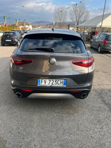 Alfa Romeo Stelvio 2.2 Turbodiesel 190 CV AT8 Q4 Executive - Foto 6