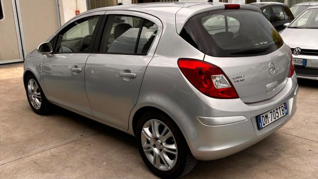 Opel Corsa 1.4 16V 5 porte Enjoy - Foto 3