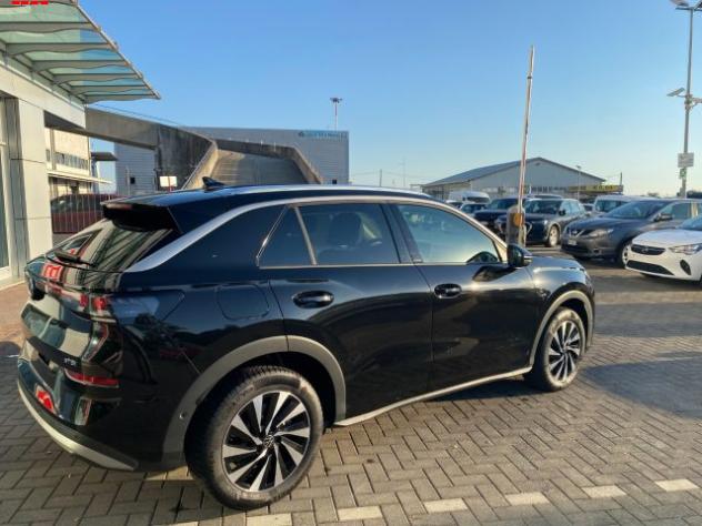 VOLKSWAGEN T-Roc NEW 1.5 eTSI ACT 150 CV DSG Style rif. 24140079 - Foto 4