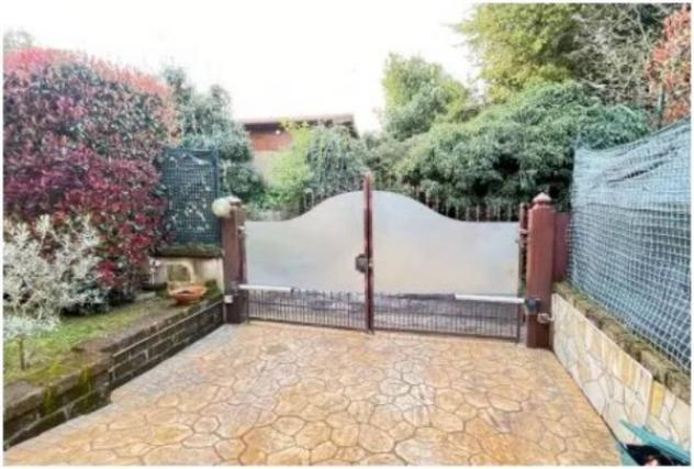 Immobile in asta di 156 m² con più di 5 locali e box auto in vendita a Bracciano - Foto 2