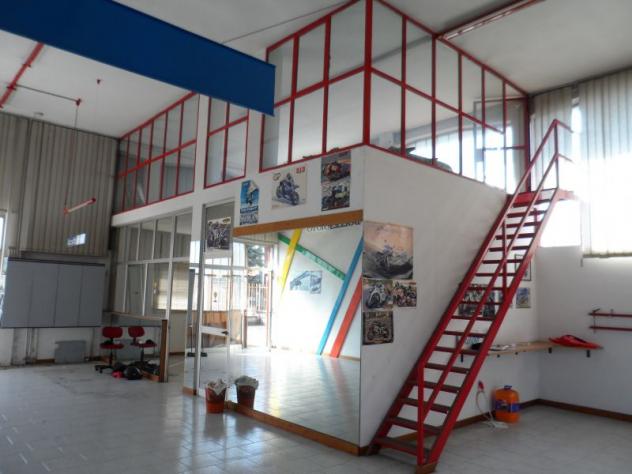 APPARTAMENTO di 3 vani e di 127 mq (BRUGHERIO) rif. IGC 3 LOC. E CAPANNONE - Foto 5