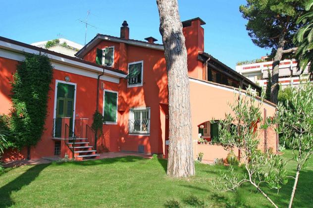 Villa in vendita a Avenza - Carrara 450 mq Rif: 1209327 - Foto 2