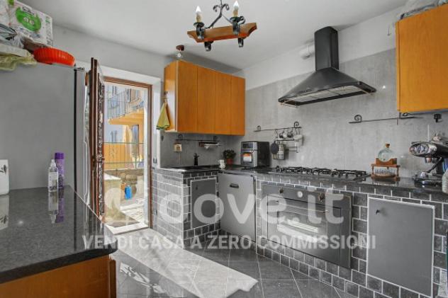 Villa di 207 m² con più di 5 locali in vendita a Maccagno con Pino e Veddasca - Foto 7