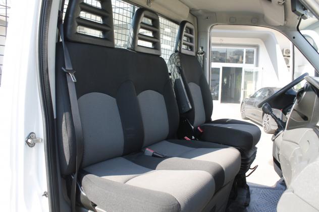 Iveco Daily 35C15 CASSONE FISSO DA 4.30 MT clima - Foto 8