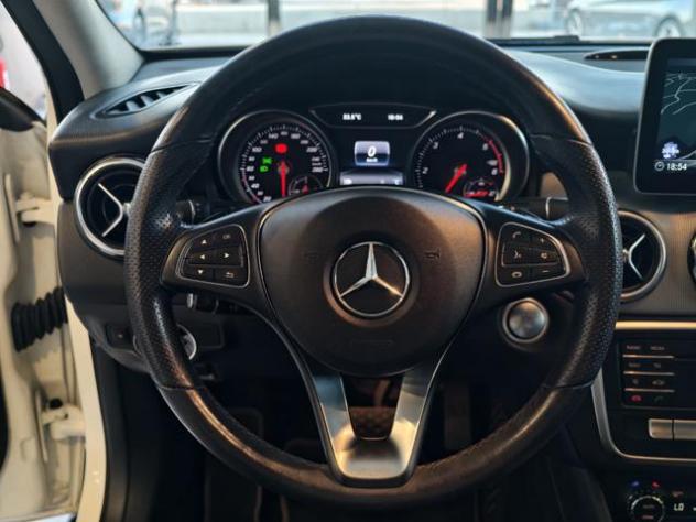 MERCEDES-BENZ GLA 200 d Automatic 4Matic Premium rif. 24060421 - Foto 9