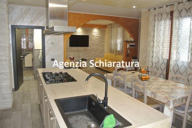 TREBBIO DI MONTEGRIDOLFO VENDESI AMPIO APPARTAMENTO INDIPENDENTE SU BIFAMILIARE CON AMPIA TAVERNA CON BAGNO E CAMERA E GIARDINO