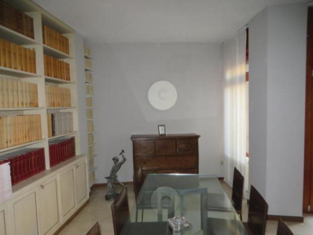 Immobile in asta di 123 m² con più di 5 locali e box auto in vendita a Rovigo - Foto 8