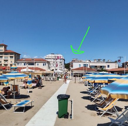 provincia di Lucca, a Viareggio - alla pari - vitto e alloggio a giovane signora