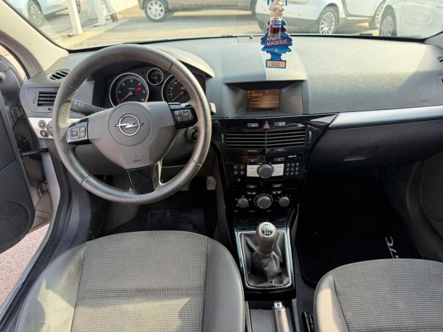 Opel Astra GTC 1.7 CDTI 110CV 3 porte Cosmo - Foto 9