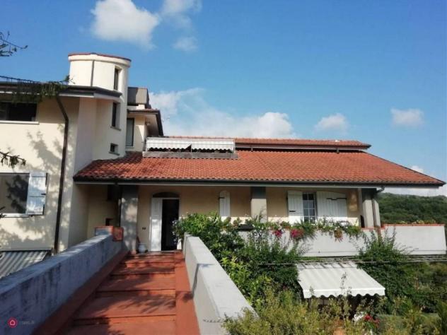 Villa in Vendita in zona Colombiera a Castelnuovo Magra