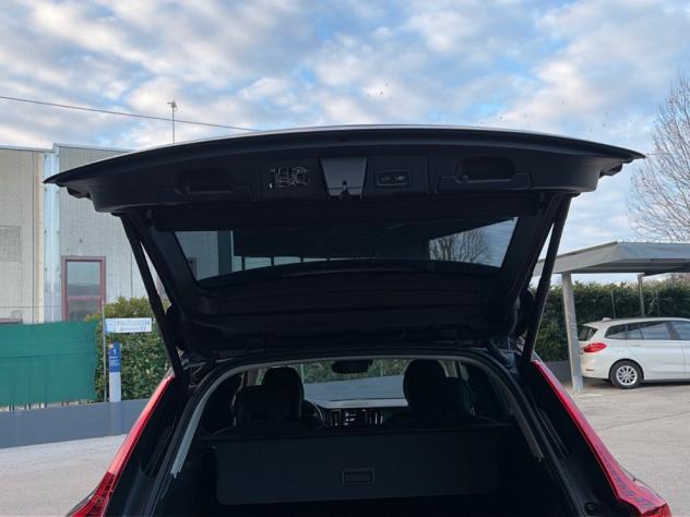 Volvo XC60 XC60 B4 (d) AWD Geartronic Momentum Pro - Foto 8