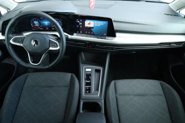 VOLKSWAGEN Golf 1.0 eTSI EVO DSG Life rif. 23477609 - Foto 5