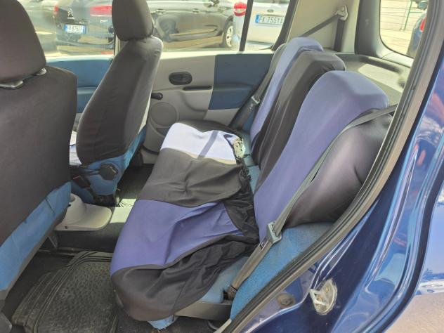 Renault Modus 1.5 dCi 65CV Confort - Foto 6