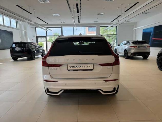 Volvo XC60 T6 RECHARGE PLUG-IN HYBRID ULTRA DARK AWD - Foto 4