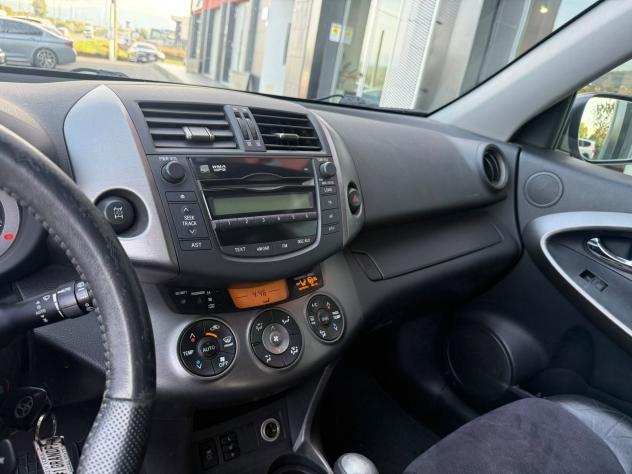 Toyota RAV4 RAV4 Crossover 2.2 d-4d Executive 150cv auto - Foto 10