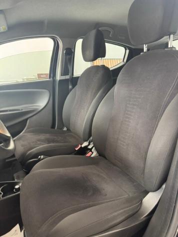 Lancia Ypsilon 1.2 69 CV 5 porte Gold - Foto 9