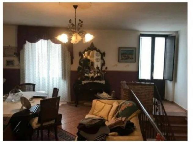 Immobile in asta di 164 m² con più di 5 locali e box auto in vendita a Catania - Foto 8