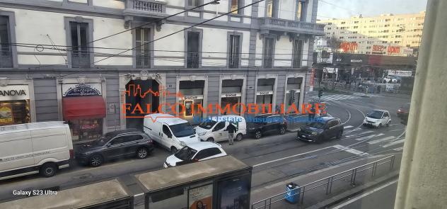 MILANO, VIA FARINI - AFFITTASI NEGOZIO 4 LUCI 150 MQ - Foto 9