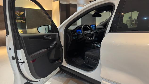 FORD KUGA 2.5 HYBRID ST-LINE - 2023 - Foto 9