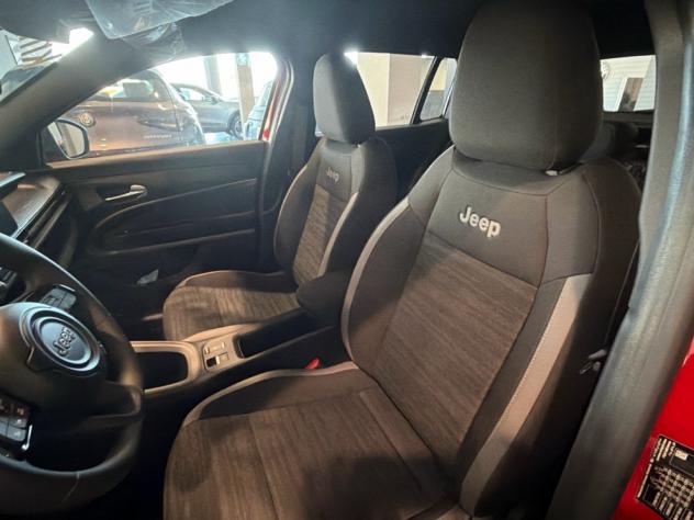 Jeep Avenger E-Hybrid Longitude 1.2 110cv Dct Mhev - Foto 10