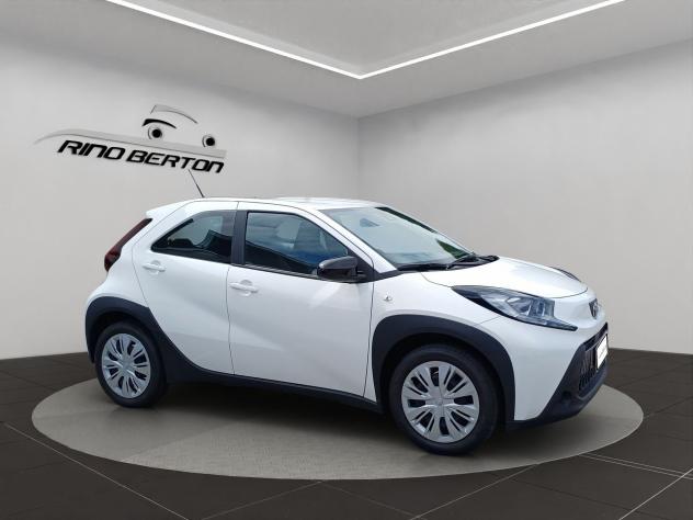 Toyota Aygo X 1.0B (72 CV) Active - Foto 6