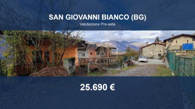 Immobile in asta di 61 m², box auto in vendita a Bianco