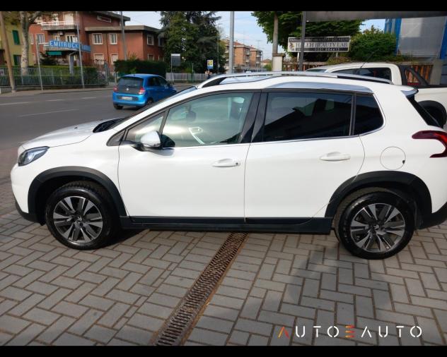 Peugeot 2008 1.2 puretech Allure s&s 82cv my19 - Foto 2