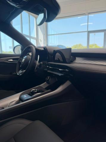 Alfa Romeo Tonale 1.5 175 CV MHEV TCT7 Ti - Foto 6
