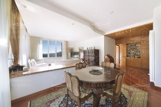 Villa indipendente di prestigio con vista mare, grande parco privato e ampia autorimessa - Foto 10