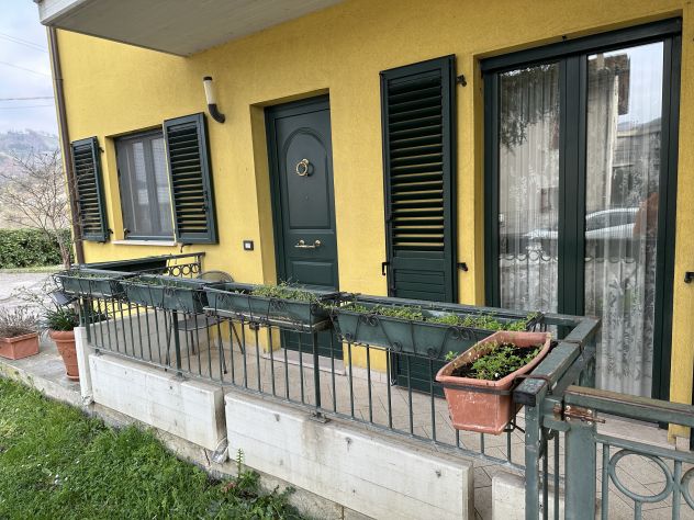 Trilocale al piano terra con garage di 38 m², 2 camere Lunano (PU)