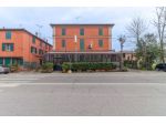 Ristorante su strada di forte passaggio