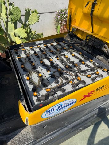 Carrello elevatore usato OM XE30 ac elettronico - Foto 4