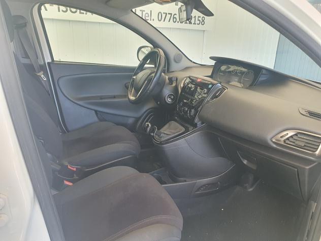 Lancia Ypsilon 1.2 BENZ. - 03/2015 - KM. 117.000! - Foto 4