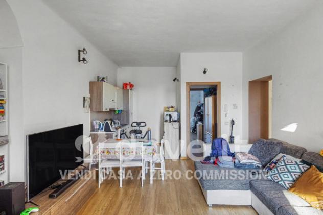 Appartamento di 70 m² con 2 locali in vendita a Gavirate - Foto 2