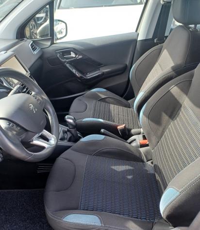 Peugeot 208 1.6 e-HDI 5 porte Allure ANNO 2015 - Foto 9