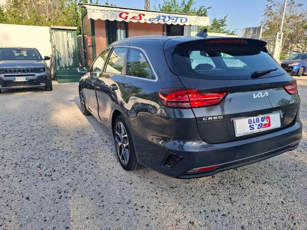 Kia Ceed 1.6 CRDi 136 CV MHEV DCT SW Business - Foto 7